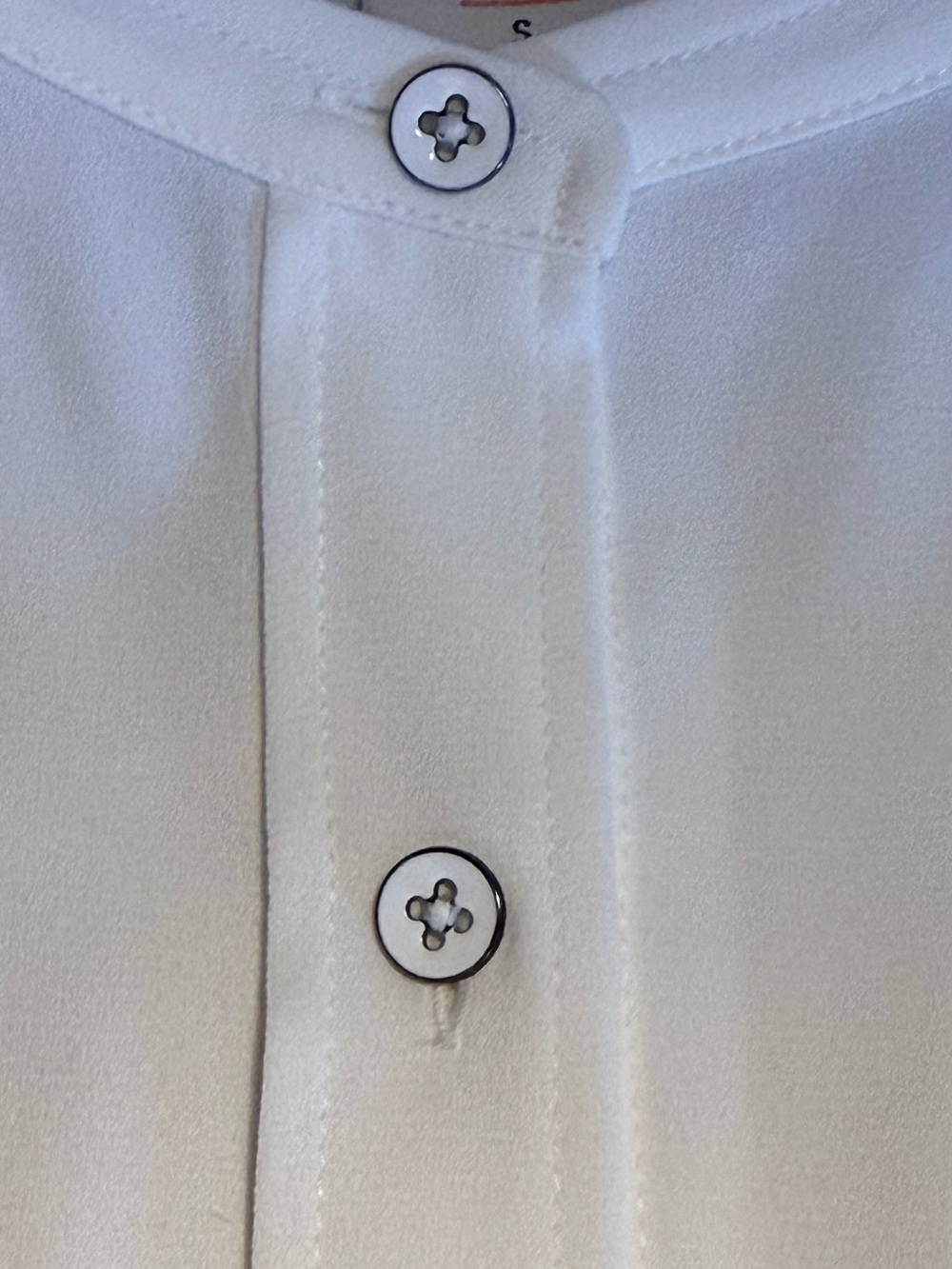 Cabi White Ideal Blouse Tiered Flutter Statement Sleeve Size Small - Picture 4 of 8